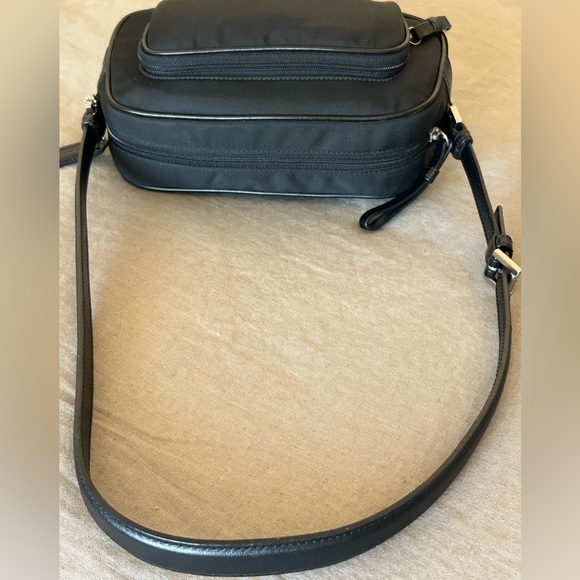 COACH Vintage ‘01 Gender Neutral “Mercer” Twill w/Leather Trim Shoulder Bag - Picture 6 of 9